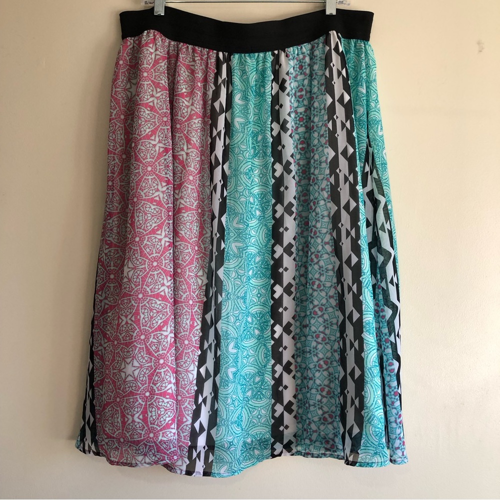 18/20 Patterned Midi Length Skirt